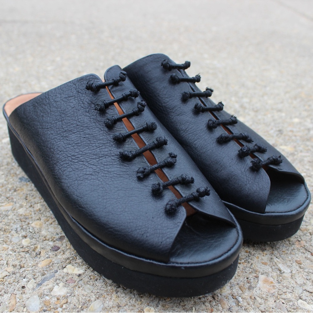 L'Amour Des Pieds Ladies Arienne Black Leather Platform Wedge Slide Sandal Sz 10